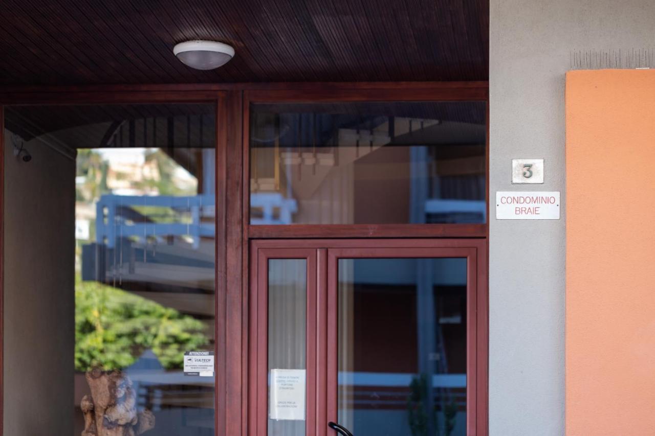 110 - Casa Sole Vista Mare, In Centro 100 Metri Spiaggia Apartment Bordighera Exterior photo